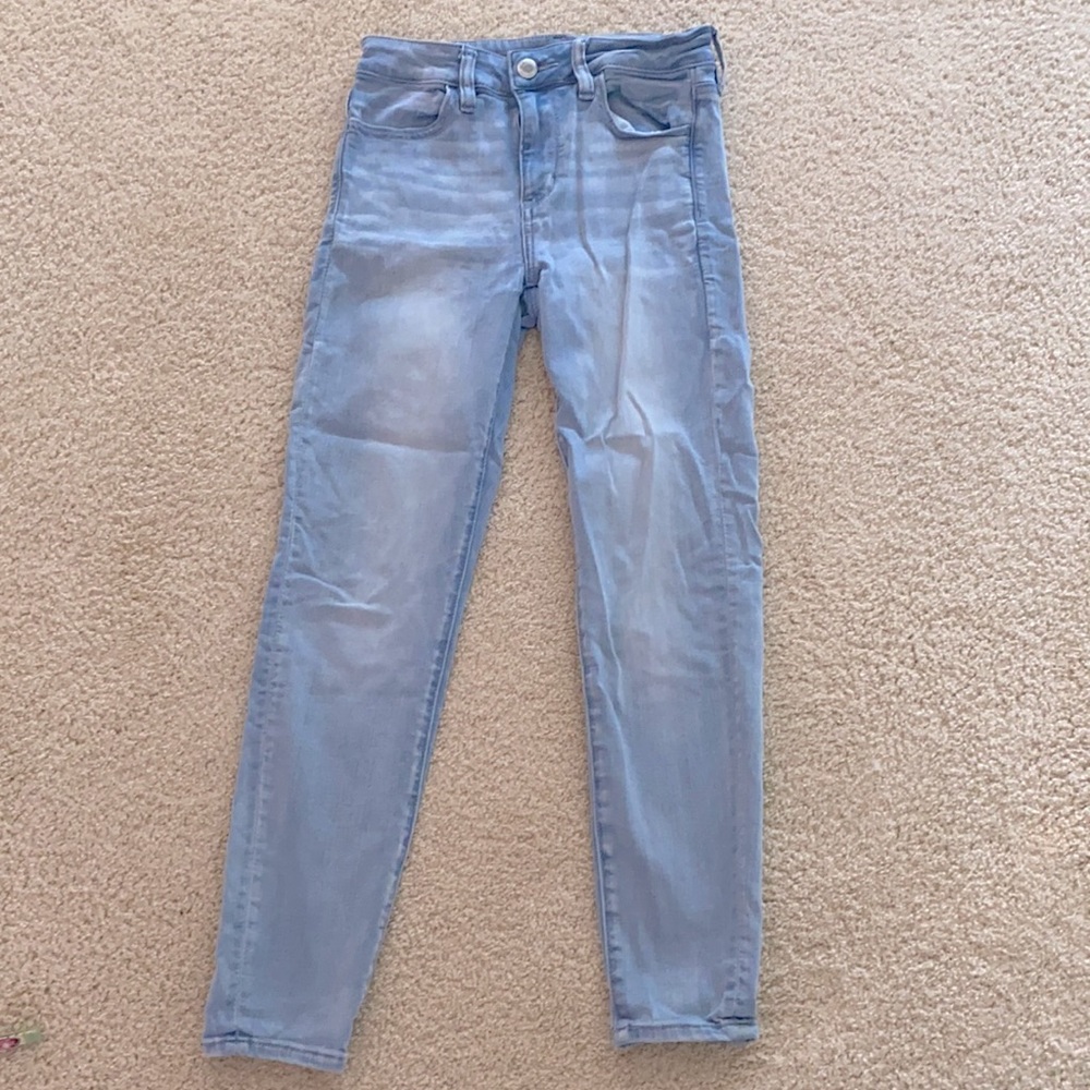 American Eagle High Waisted Jeans
